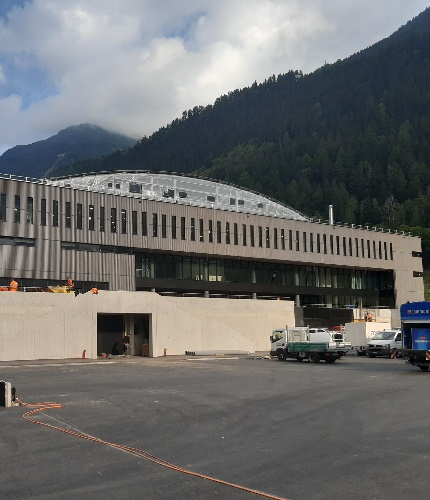 Stadio_Multifunzionale_Ambri_430x500