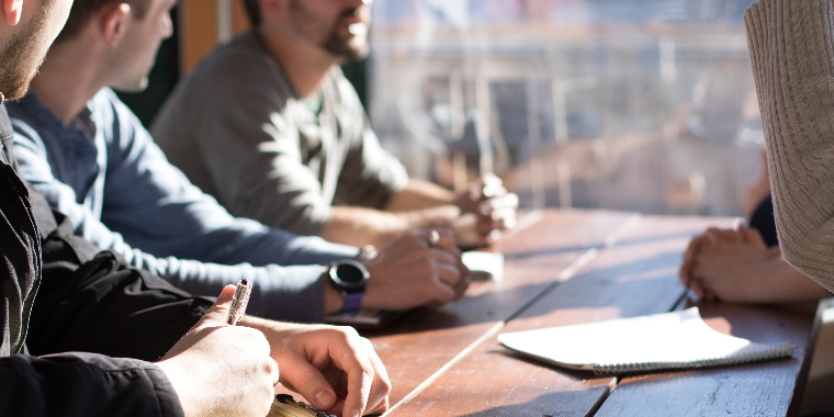 Gruppo di lavoro discute le compartecipazioni aziendali